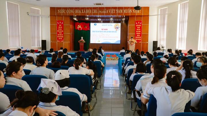 Tập huấn an toàn vệ sinh lao động và phát động “Vệ sinh tay” năm 2026